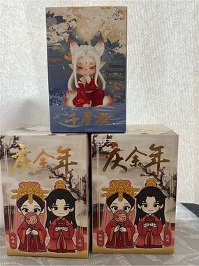 Kawaii Fox & Wedding Couple Collectible Box Set - Red, Gold, White